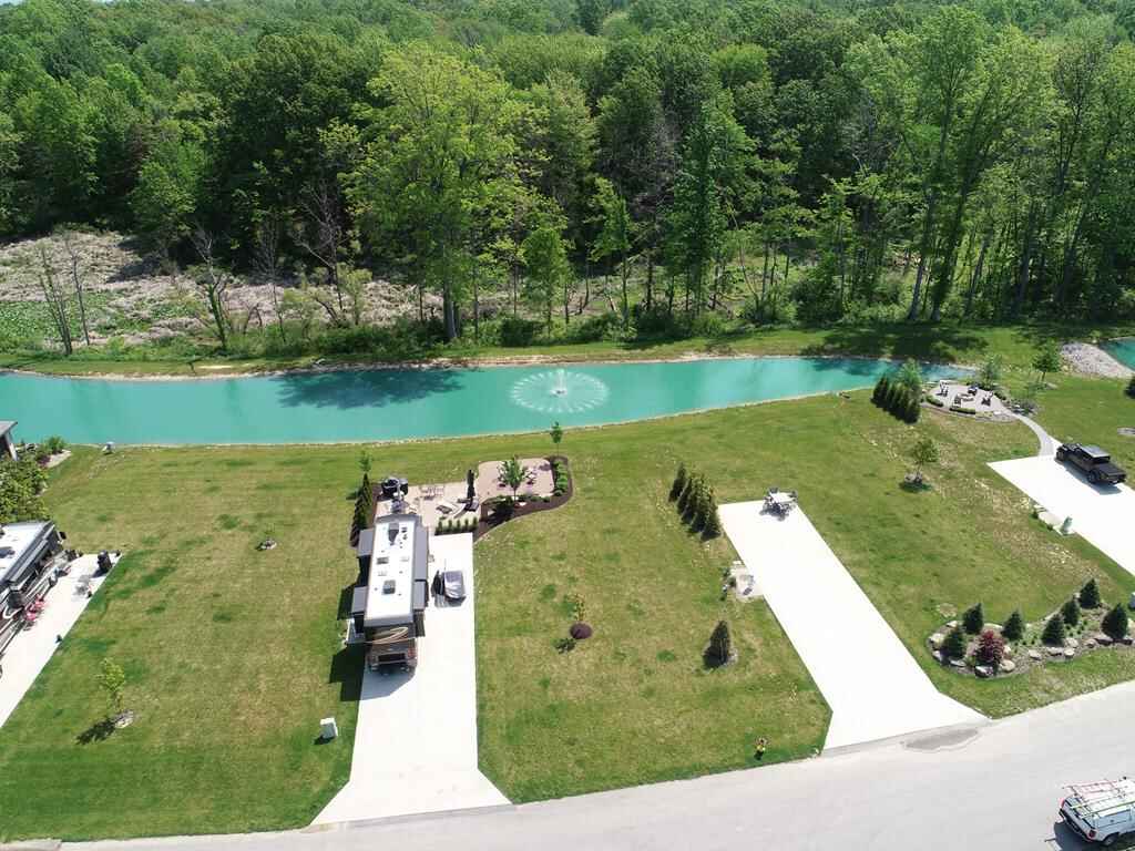 Classic Premium Lot Lot 5          for rent Motorcoach Resort Lake Erie Shores